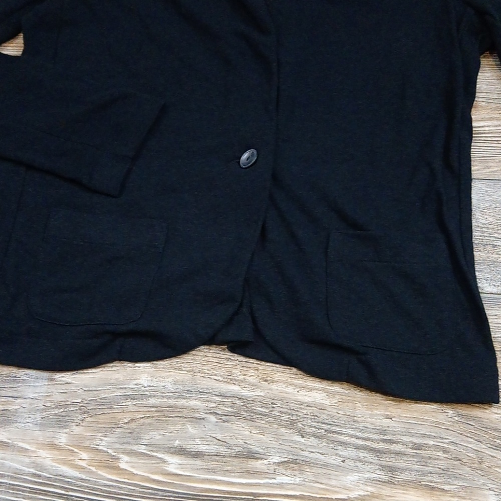 Cozy Fitted Long Sleeve Solid Black Soft Button F… - image 2